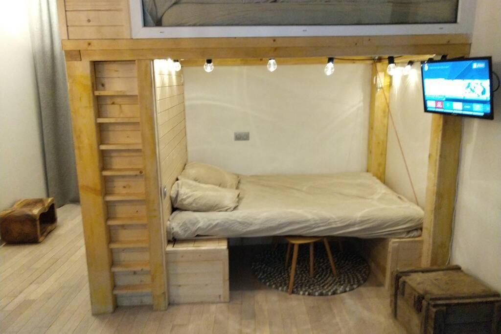 Chaleureux Petit Appartement De 4 Couchages Сент-Этьен-де-Тине Экстерьер фото